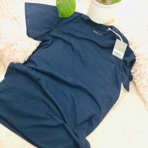 “SOLD”Everlane weekender tee dress